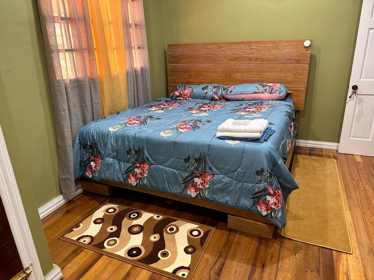 Hollywood Guesthouse Georgetown Extérieur photo